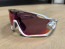 OAKLEY JAWBREAKER – MATTE SILVER / MATTE WHITE / PRIZM ROAD